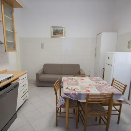 Due, A 10 Metri Dal Mare *